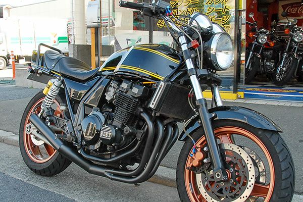 ZRX400/2イカシタショート管ZZYA管(ジーヤ管)ブラック