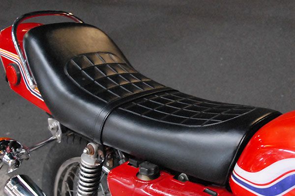 マッハ250/350SS初期(71年～72年)ノーマルタイプアンコ抜きシート