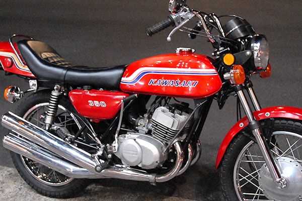 マッハ250/350SS初期(71年～72年)ノーマルタイプアンコ抜きシート