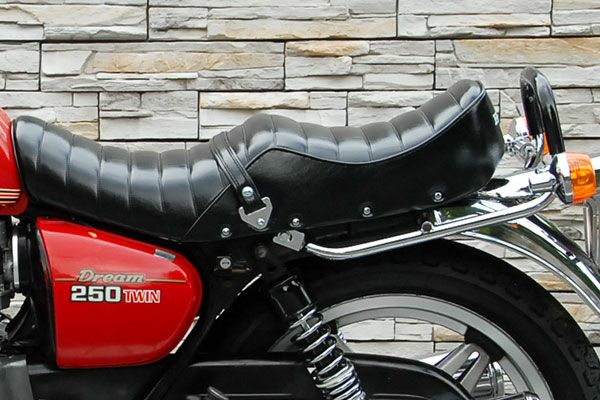 CB250T/CB400T(ホーク/2用)メッキゴム巻タンデムバー