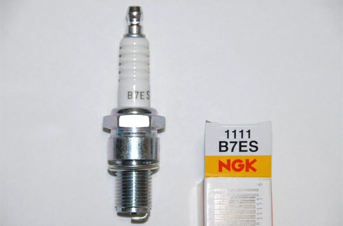 NGKスパークプラグ品番B7ES