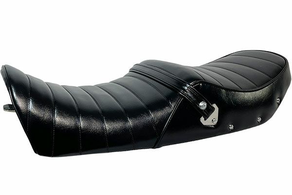 ゼファー750タックロールシート