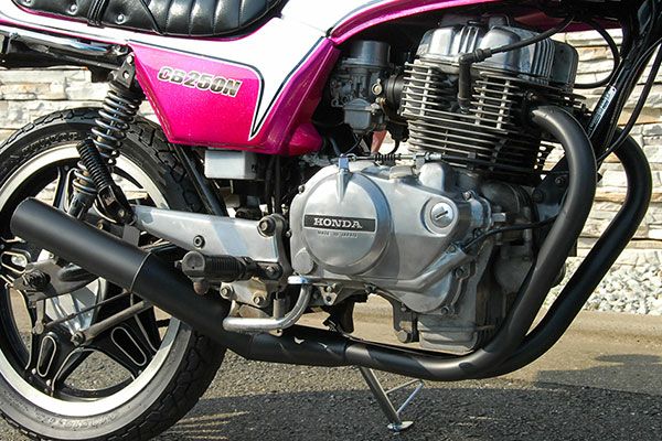 ホーク3/N　250/400ccイカシタショート管ZZYA管(ジーヤ管)ブラック