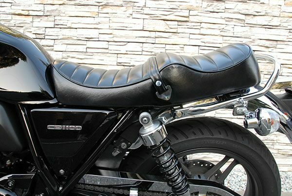 CB1100タックロールシート | 旧車バイクカスタムパーツのゼット 