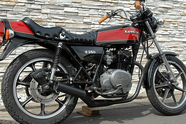 Z250FTイカシタショート管ZZYA管(ジーヤ管)ブラック