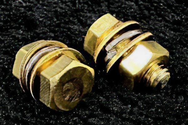 真鍮(しんちゅう)ファッションボルト